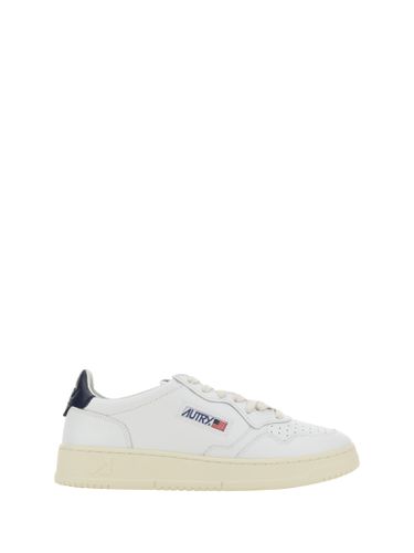 Autry 01 Low Sneakers - Autry - Modalova