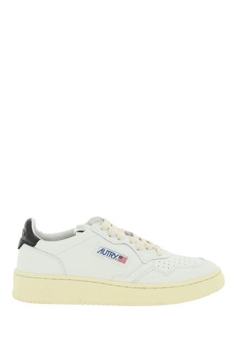 Medalist Leather Low-top Sneakers - Autry - Modalova