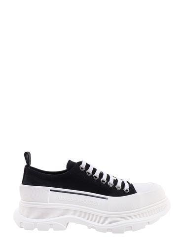 Tread Slick Sneakers - Alexander McQueen - Modalova