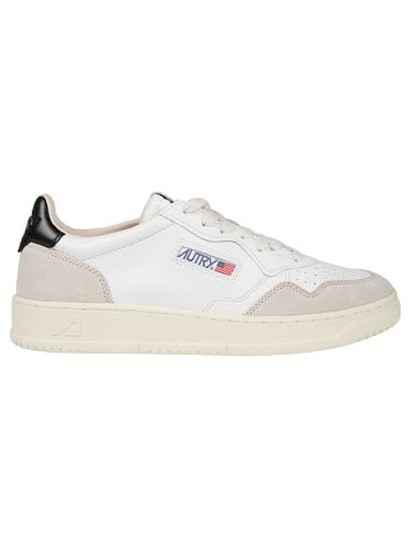 Autry Medalist Low Sneakers - Autry - Modalova