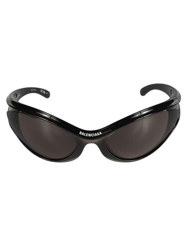 Centre Logo Cat-eye Biker Sunglasses - Balenciaga Eyewear - Modalova