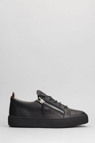 Frankie Sneakers In Leather - Giuseppe Zanotti - Modalova