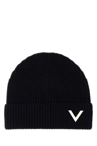 Black Cashmere Beanie Hat - Valentino Garavani - Modalova