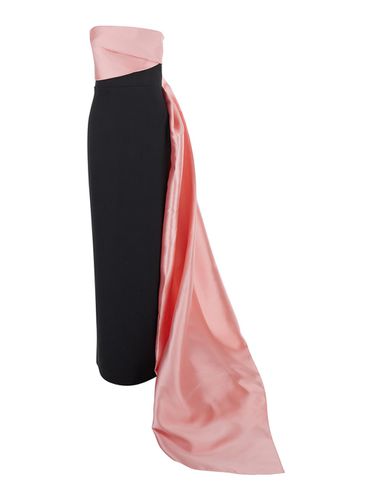 Kinsley Pink Off-shoulder Long Dress With Draped Detail In Tech Fabric Stretch Woman - Solace London - Modalova