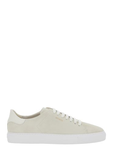 Clean 90 Low Top Sneakers With Logo Lettering On The Side In Suede Man - Axel Arigato - Modalova