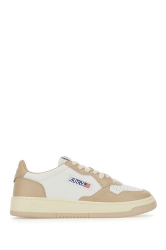 Two-tone Leather And Fabric Medalist Sneakers - Autry - Modalova