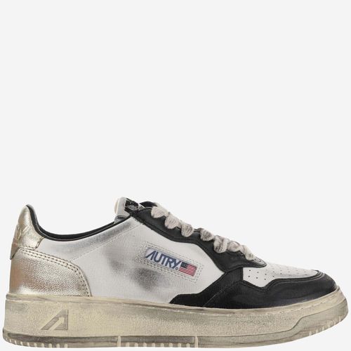 Medalist Low Super Vintage Sneakers - Autry - Modalova