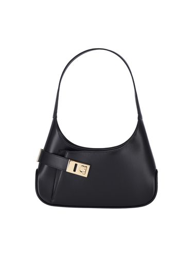 Gancini Detail Shoulder Bag - Ferragamo - Modalova