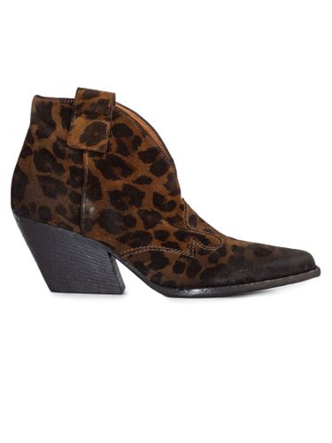 Cheetah Suede Texan Ankle Boot - Elena Iachi - Modalova