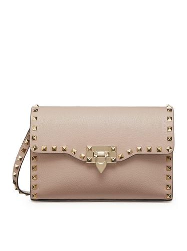 Small Rockstud Crossbody Bag In Garnet Calfskin - Valentino Garavani - Modalova