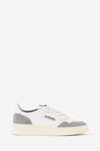 Autry 01 Low Sneakers - Autry - Modalova