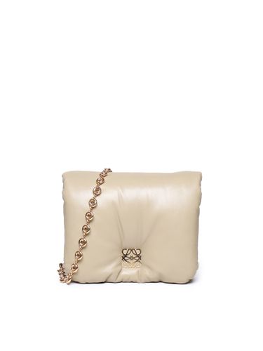 Goya Puffer Bag In Shiny Nappa Lambskin - Loewe - Modalova