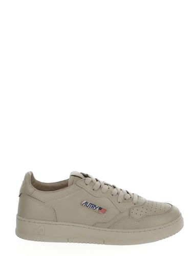 Autry Medalist Low Sneakers - Autry - Modalova