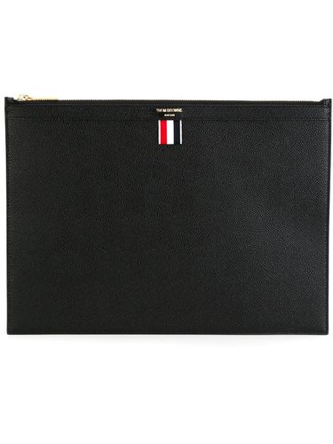 Medium Document Holder In Pebble Grain Leather - Thom Browne - Modalova