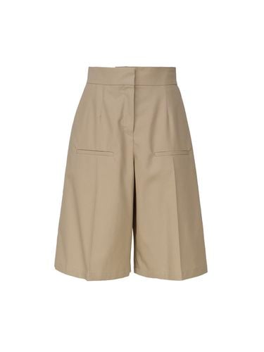 Tailored Shorts Crafted In Lightweight Cotton Gabardine - Loewe - Modalova