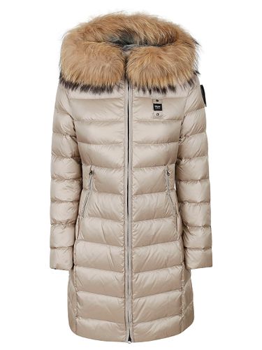 Fur Applique Logo Patched Padded Coat - Blauer - Modalova