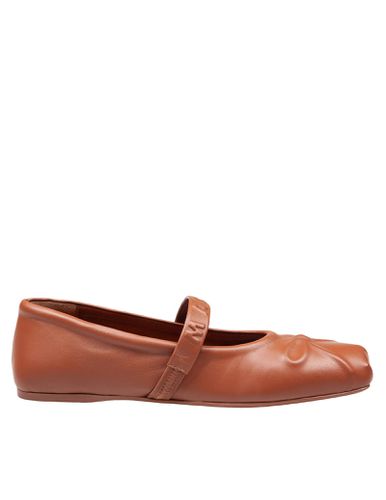 Mary Jane Shoes In With Embossed Bow - Marni - Modalova