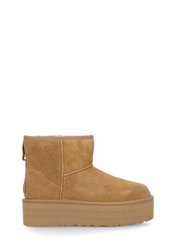 Classic Mini Platform Ankle Boots - UGG - Modalova