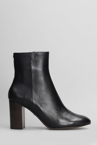 Manon High Heels Ankle Boots In Leather - Lola Cruz - Modalova