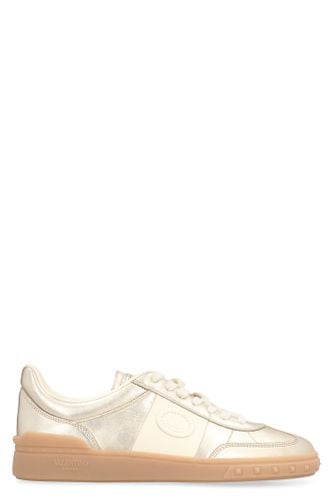 Garavani - Upvillage Low-top Sneakers - Valentino - Modalova