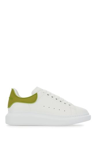 White Leather Sneakers With Green Rubber Heel - Alexander McQueen - Modalova