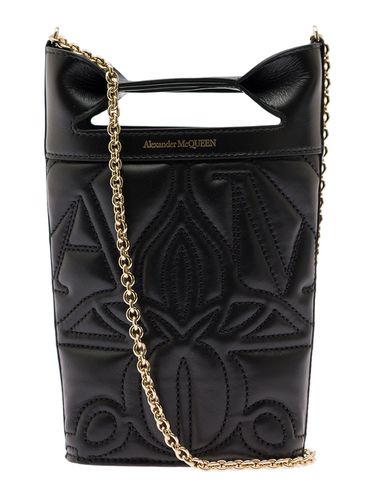 The Bow Bucket Bag With Quilted Detailing In Leather Woman - Alexander McQueen - Modalova