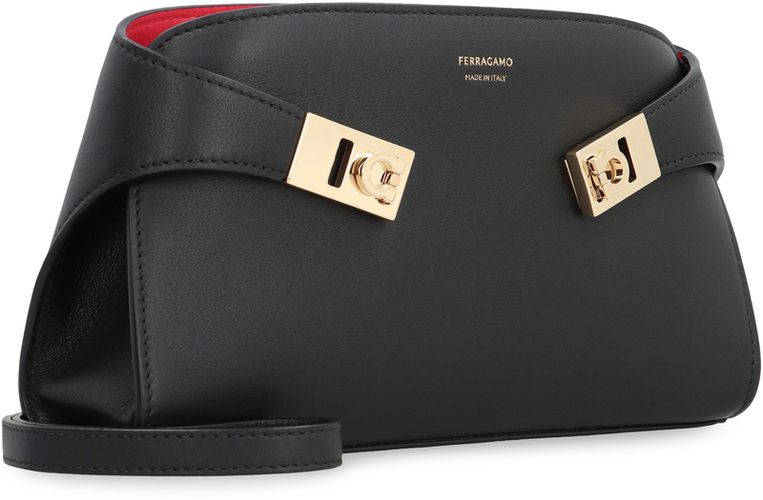 Ferragamo Hug Leather Crossbody Bag - Ferragamo - Modalova