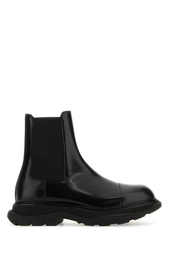 Black Leather Chelsea Tread Ankle Boots - Alexander McQueen - Modalova