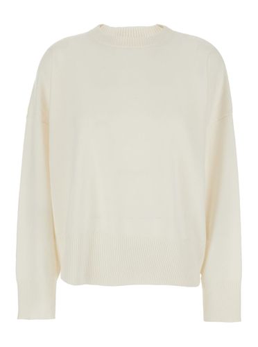 Crewneck Sweater With Ribbed Trims In Cashmere Woman - Loulou Studio - Modalova