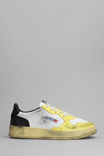 Supe Vint Sneakers In White Leather - Autry - Modalova
