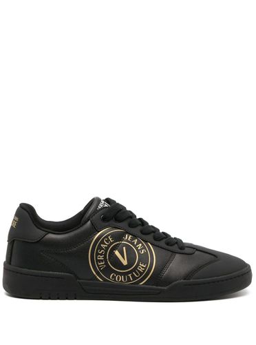 Brooklyn V-emblem Sneakers - Versace Jeans Couture - Modalova