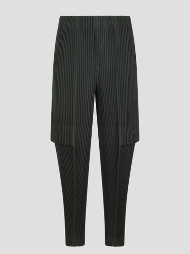 Cargo Pleated Trousers - Homme Plissé Issey Miyake - Modalova