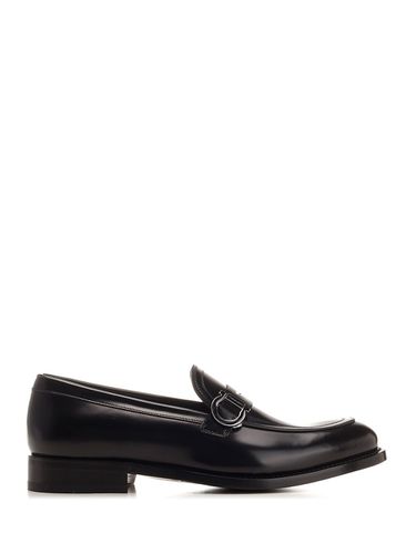 Ferragamo Gancini Ornament Loafer - Ferragamo - Modalova