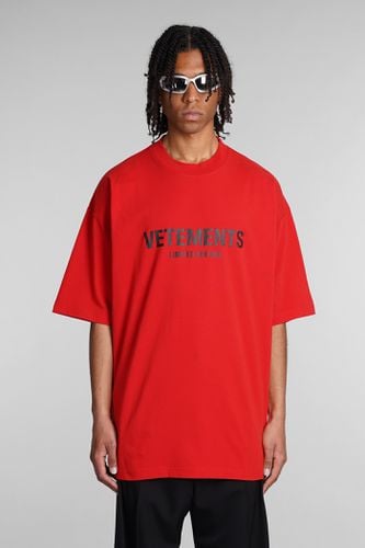 VETEMENTS T-shirt In Red Cotton - VETEMENTS - Modalova
