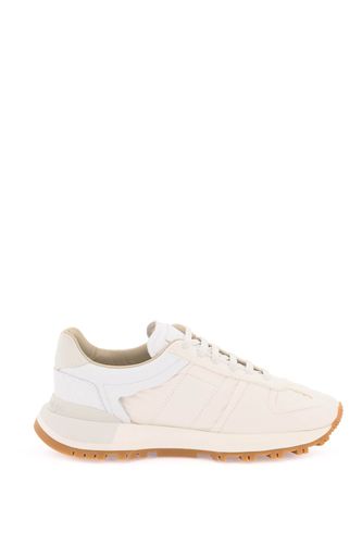 Maison Margiela Laced Low Sneakers - Maison Margiela - Modalova