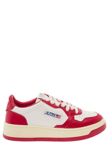 Medalist White And Low Top Sneakers With Logo Patch In Leather Woman - Autry - Modalova