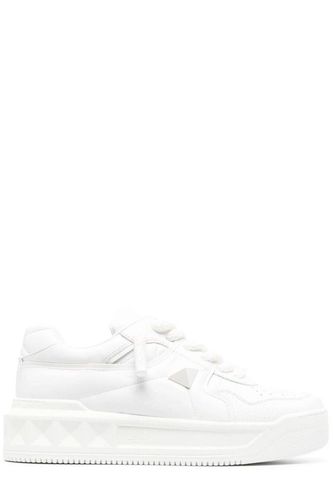 Garavani One Stud Xl Lace-up Sneakers - Valentino - Modalova