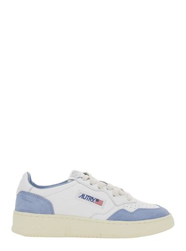 Medalist Low Top Sneakers With Logo Detail In Leather And Suede Woman - Autry - Modalova