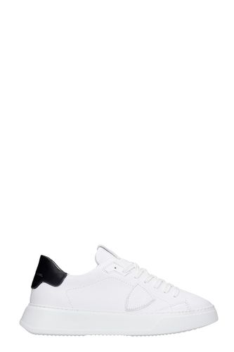 Temple L Sneakers In Leather - Philippe Model - Modalova