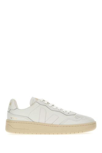 Veja White Leather V-90 Sneakers - Veja - Modalova