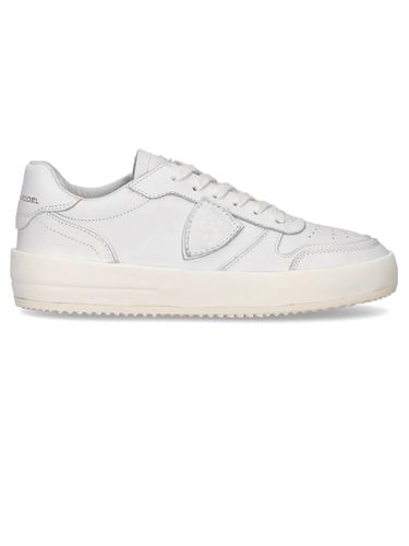 Nice Low-top Sneakers In Leather - Philippe Model - Modalova