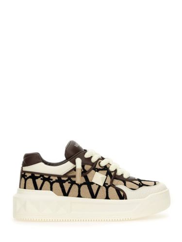 Low-top Sneaker one Stud Xl - Valentino Garavani - Modalova