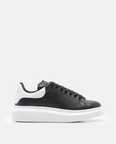 Oversize Larry Leather Sneakers - Alexander McQueen - Modalova