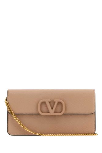 Powder Pink Leather Clutch - Valentino Garavani - Modalova