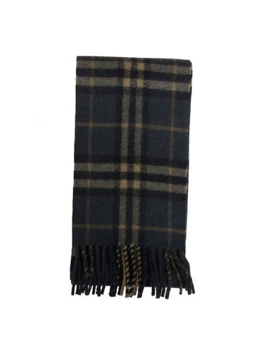 Narrow Check Fringed-edge Scarf - Burberry - Modalova