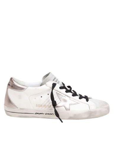 Super-star Sneakers In White/quartz Leather And Suede - Golden Goose - Modalova