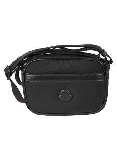 Moncler Logo Patch Shoulder Bag - Moncler - Modalova