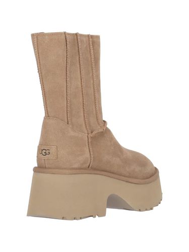 Classic Twin Seam New Heights Ankle Boots - UGG - Modalova