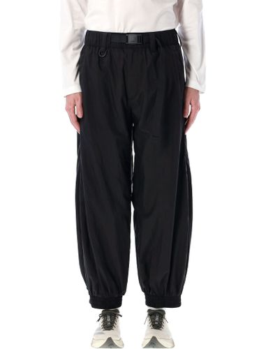 Y-3 Stripes Nylon Shell Pants - Y-3 - Modalova