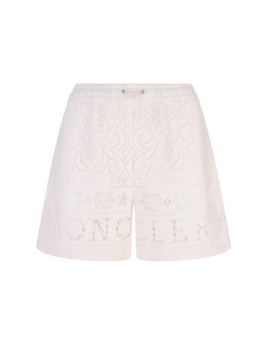 Cream Shorts With Cut-out Embroidery - Moncler - Modalova